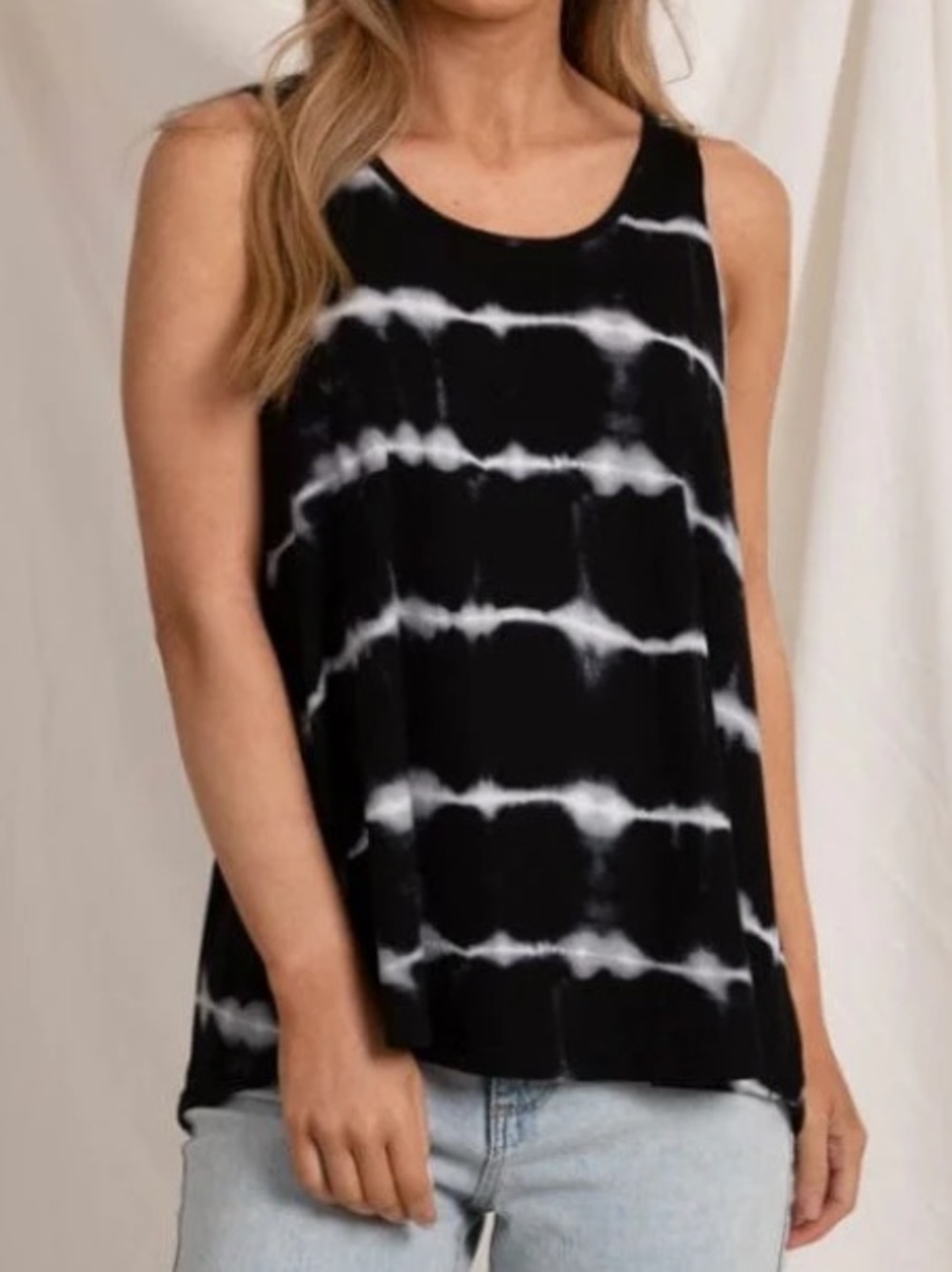 NYTT BLACK TIE DYE TANK TOP SIZE LARGE